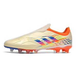 Zapatos de Fútbol Blancos para Hombre con Diseño Colorido y Detalles Naranjas, Parte Superior Sintética, Suela de Plástico, Diseño de Caña Baja - Product Image 2