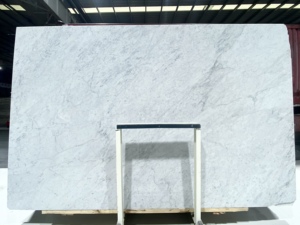 หินอ่อนอิตาลีคาร์ราร่าสีขาวธรรมชาติยี่ห้อ UnionStone แผ่นใหญ่ ขัดเงา ทันสมัย กันน้ำ เป็นมิตรกับสิ่งแวดล้อม ทนทาน ใช้ได้ทั้งภายนอก/ภายใน - Product Image 1