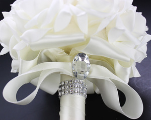 Bouquet de mariée créatif Drea, bouquet de mariée blanc, roses artificielles, fleurs de mariage, bouquet de mariée élégant - Product Image 6