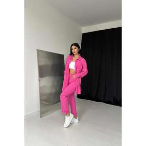 Conjunto casual de camisa Oxford fucsia para mujer y pantalones con botones a presión de manga larga - Product Image 2