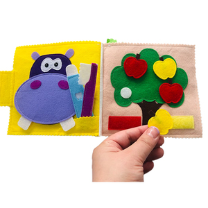 Libro di lavoro sensoriale all'ingrosso per i più piccoli regalo di compleanno del bambino; Montessori ispirato a fatto del libro tranquillo del bambino <span class=keywords><strong>autistico</strong></span> in feltro - Product Image 3