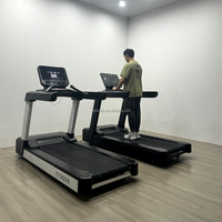Tapis roulant nordique professionnel pour la forme physique dynamique capacité de 160KG marche facile 160KG tapis roulant écran LED Type de conduite électrique