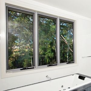 Fenêtre à battants à manivelle australienne à suspension supérieure anti-<span class=keywords><strong>bruit</strong></span> coupe-vent étanche à la pluie économie d'énergie Ventilation de grande hauteur sûre et durable - Product Image 6