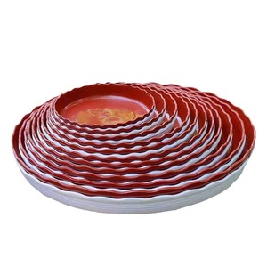 Plateau pour pot de fleurs en plastique rouge à bords ondulés, grand, rond, léger, moulé par injection, support de palette - Product Image 1