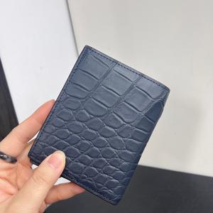 กระเป๋าสตางค์หนังแท้ลายจระเข้ทรงสั้นสำหรับผู้ชาย ใส่บัตรเครดิตและเหรียญ น้ำหนักเบา ดีไซน์แฟชั่นย้อนยุค - Product Image 1