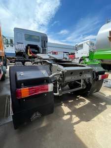Camión Tractor Usado Sinotruk Euro2 Diésel 6X4 con Volante a la Izquierda, HOWO de 10 Ruedas, Capacidad de Carga de 21-30T, 371hp, Cámara Trasera de 360°, Logística - Product Image 5