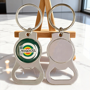 Vente en gros en vrac de <span class=keywords><strong>porte</strong></span>-clés en métal multi-blancs personnalisables avec logo, <span class=keywords><strong>porte</strong></span>-clés, chaîne, ouvre-bouteille de vin et de bière - Product Image 1