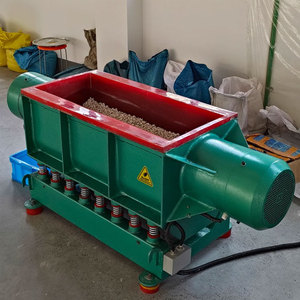Machine de polissage de culbutage vibratoire de cuvette linéaire horizontale de haute qualité ébavurant le métal avec le moteur de moteur de noyau - Product Image 1