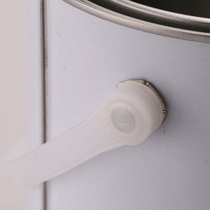 Seau métallique rond de 5 L, blanc peint, recyclable, hermétique, antirouille, pour peinture chimique, avec poignée en plastique et couvercle métallique - Product Image 4