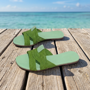 Sandales vertes modernes faites à la main en feuilles de raphia pour femme, à bout ouvert, rayées, imperméables, respirantes, avec semelle extérieure en cuir véritable, pour l'été - Product Image 3