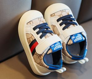 <span class=keywords><strong>Scarpe</strong></span> da <span class=keywords><strong>Bambino</strong></span> Firmate in Rete con Suola Morbida, Sneaker Traspiranti <span class=keywords><strong>Sportive</strong></span> da Corsa per Bambini, <span class=keywords><strong>Scarpe</strong></span> Casual Primi Passi Antiscivolo per Neonati - Product Image 4