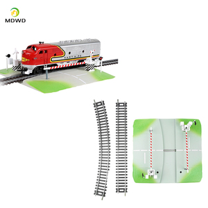 Kit di Attraversamento Ferroviario in Scala HO 1:87 per Diorami Ferroviari e Scene Fai-da-Te - Product Image 4