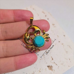 Pendentif Crabe Tendance en Acier Inoxydable avec Pierre Naturelle, Plaqué Or 18K, Style Bohème, Unisexe, Motif Animal Marin, Idéal pour un Port Quotidien, Lourd et Robuste - Product Image 4