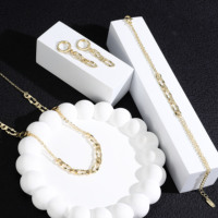 CM Jewelry Factory Vente en gros de bijoux en laiton plaqué or 14K, style Hip Hop, ensemble 3 pièces (boucles d'oreilles et bracelet à maillons épais) pour femmes et filles