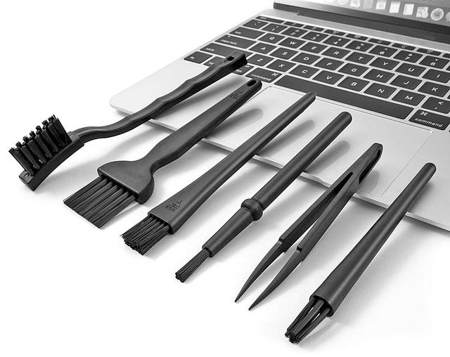 Small Portable Plastic Handle Nylon Anti Static Brushes Computer Keyboard Cleaning Brush Kit