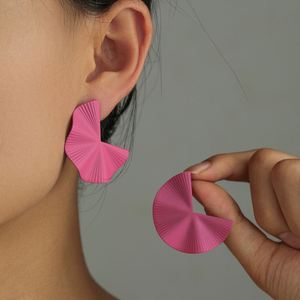 Venta Directa de Fábrica, Pendientes de Moda con Forma de Abanico Geométrico Coloridos, Unisex, de Aleación Metálica, Modernos - Product Image 6