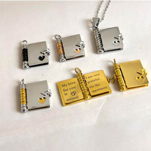 Colgantes y dijes de moda de acero inoxidable 316L chapados en oro PVD de 14K y 18K personalizados DIY, dije de libro para pulsera para la fabricación de joyas - Product Image 1