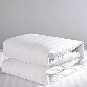 <strong>Customized</strong> Classic Striped Duvet <strong>Cover</strong> <strong>Set</strong> Breathable Microfiber 4Pcs Bedding <strong>Set</strong> for Home &amp; Hotel - Product Image 5