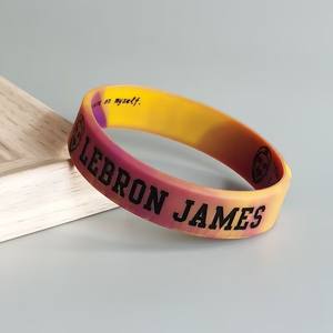 Pulsera de Silicona con Identificación de Estrella de Baloncesto - Product Image 6