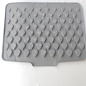 Silicone Heart Pattern Drain <b>Mat</b> Non Slip Waterproof Heat Resistant Kitchen Counter Drainage Pad Tabletop Protection <b>Mat</b> - Product Image 5