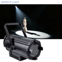 Projecteur LED profilé pour studio et théâtre, 400W (350W COB), sans ventilateur, silencieux, 50000H, CRI95, avec moteur, zoom, gradateur linéaire et boîtier en aluminium