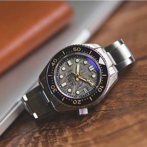 El más nuevo de la pequeña orden 316l de acero inoxidable meteorito Dial mecánico automático de buceo diver reloj hombres reloj nuevo de marca - Product Image 3