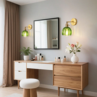 Applique murale moderne en fer et verre avec abat-jour ambré et ampoule à incandescence pour salon intérieur, montage en surface