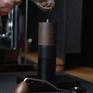 <span class=keywords><strong>Molinillo</strong></span> de Café <span class=keywords><strong>Manual</strong></span> al por Mayor, de Acero Inoxidable 420, con Manivela, Portátil, KM-6, para Granos de Café - Product Image 2