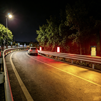 Feu de signalisation de brouillard synchrone GPS solaire, visibilité 1000m, lampe LED anti-brouillard IP66 pour la sécurité routière sur les garde-corps de l'autoroute