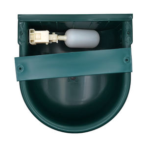 Abbeveratoio in Plastica per Bestiame e Cavalli, Serbatoio d'Acqua Verde Automatico per Mucche - Product Image 3