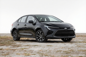 Voiture Nef Place Hatchback Compra De Viatura Usada Rush 2024 Jaune éblouissant Version <span class=keywords><strong>hybride</strong></span> 2025 1.8L Levin voitures d'<span class=keywords><strong>occasion</strong></span> automatique - Product Image 2