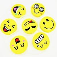 Gommes à effacer créatives de Noël en forme de fleur de prunier et de Kapibara souriant, 4 gommes assorties avec un plateau à fruits