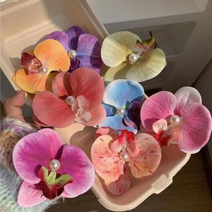 Pince à cheveux papillon de 9 cm pour femme, avec fleur, perle et phalaenopsis, pour coiffure latérale ou arrière - Product Image 3
