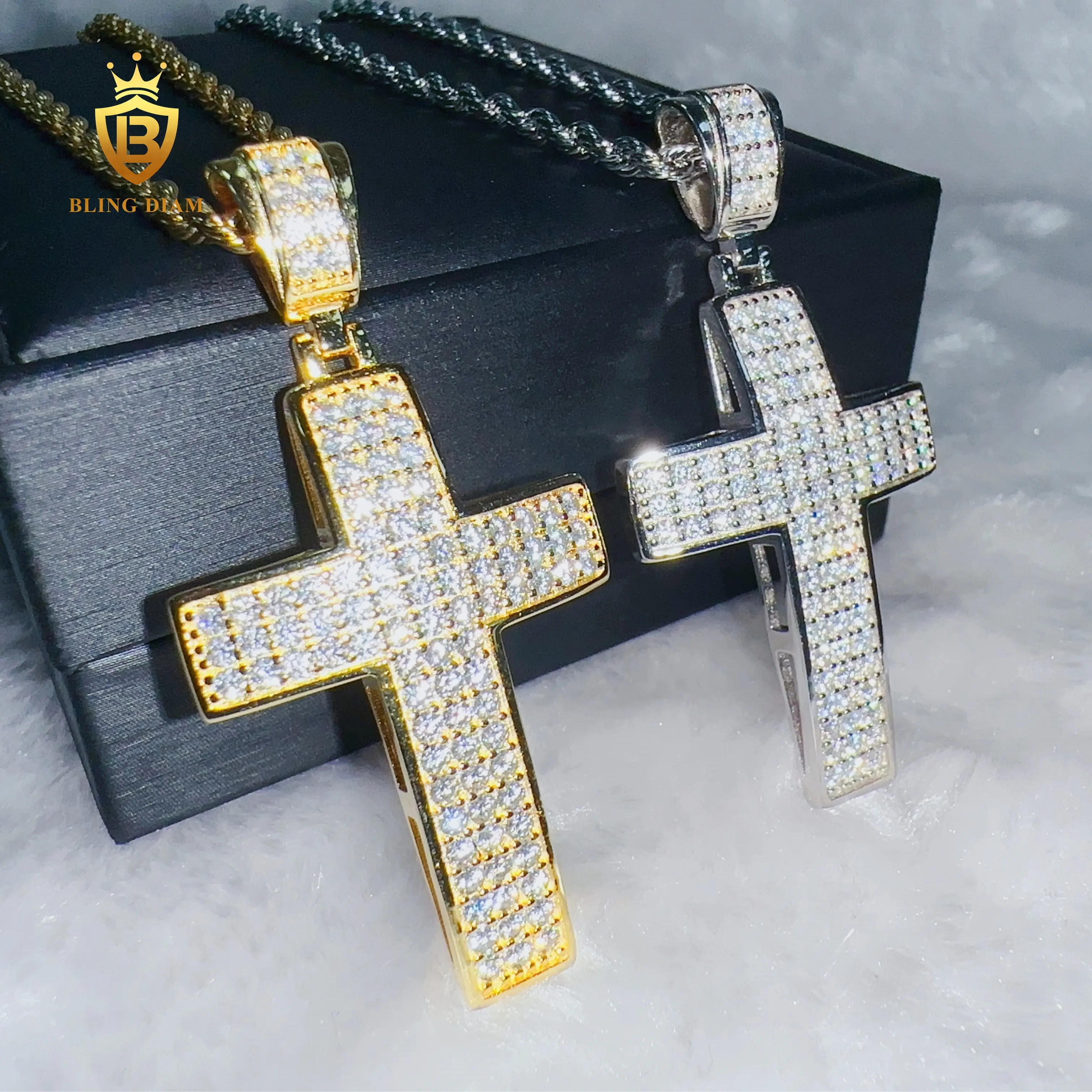 Blingdiam Custom hip hop Jewelry VVS Moissanite Cross pendant 925 Sterling Silver Charm Necklace for Women Men