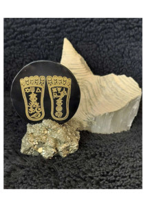 Placa de Carga de Ágata Negra al por Mayor con Diseño Grabado de Laxmi y Cristal Natural Energético Tallado en Selenita - Product Image 3