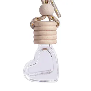 6 ml herzförmige tragbare mini-parfümflasche aus glas für aromatherapie hängender parfüm-diffusor mit hölzerner diffusorkappe für auto
