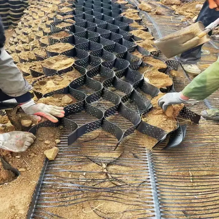 Pengupas kisi kerikil jalan setapak plastik geocell geosel geosel untuk penguatan alas bedak tanah
