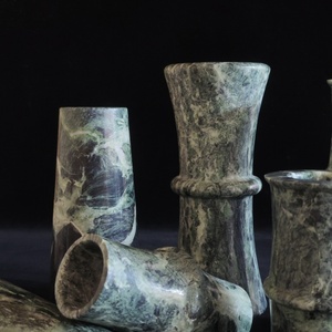 <span class=keywords><strong>Vasi</strong></span> in Marmo Verde Alpi Naturale Stonekocc, Venature Uniche, Sfumature di Colore Lussuose, Squisiti per Centrotavola Matrimoniali - Product Image 2