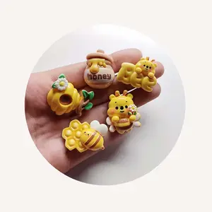 100PcsResin Cartoon Bee Honeypot Flatback Resin Cabochon Phone Decoration DIY Deco Parts Accessories Scrapbooking Crafts