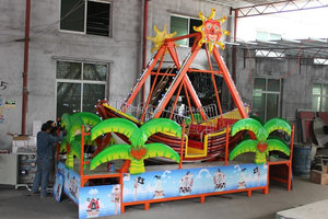 Manège pour enfants robuste en fibre de verre et métal, pour usage intérieur/extérieur, modèle Mini <span class=keywords><strong>Pirate</strong></span>, type bateau balançoire, monté sur remorque - Product Image 4
