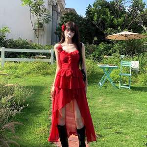 Vestido playero corto de poliéster de color liso con cuello en V y tirantes irregulares rojos de secado rápido para mujer - Product Image 4