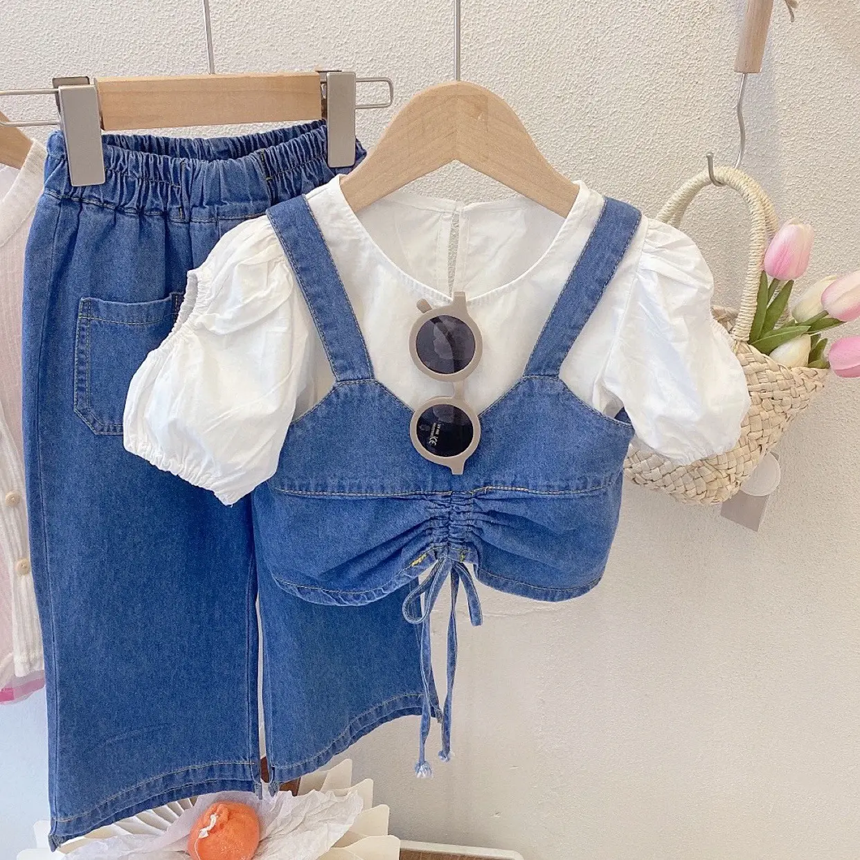 Conyson Conjunto de roupas infantis de verão para meninas, suspensórios jeans + manga curta + calças largas, 3 peças, roupas infantis da moda para bebês
