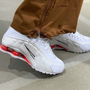 รองเท้าเดินสไตล์เรโทรสำหรับผู้ชาย พื้นรองเท้ากลาง TPU พื้นรองเท้าด้านนอกยางหนา รุ่น Unisex คอลเลคชั่น Terra รองเท้าลำลองแบบสวมใส่สบายสำหรับฤดูหนาว ทำจากไมโครไฟเบอร์ พร้อมซิป ลาย Doodle - Product Image 3