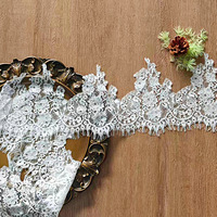 ERKOUMI 17cm Dentelle française en nylon écologique blanche à double feston Chantilly pour bordure de jupe de mariée à grandes fleurs roses