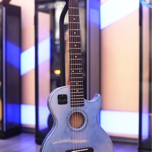 Guitarra Electroacústica Ultrafina de Madera Maciza con Efectos de Sonido Integrados, Altavoz Compacto Incorporado, Resonancia; 41 Pulgadas, Sólida - Product Image 2