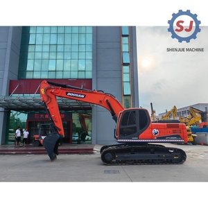 Excavatrice et pelle hydraulique Doosan Dx225lc-9c d'occasion de haute qualité - Moteur d'origine, faible nombre d'heures et bon état, à vendre - Product Image 2