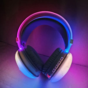 Casque d'écoute stéréo sans fil <span class=keywords><strong>Streamer</strong></span> Cool RGB Light Professional Noise Cancellation Over-Ear PG830 Luminous Headphones - Product Image 5