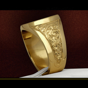 Anello Sigillo da Uomo H197 in Oro Massiccio 18K, Forma a Scudo, Stile Classico, Gioiello Raffinato per Uso Quotidiano - Product Image 5