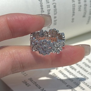 S925 Pure Silver Daisy <b>Ring</b> with Niche Design Simple French Elegance Medieval Vintage Small Flower <b>Opening</b> Inlay <b>Ring</b> - Product Image 1