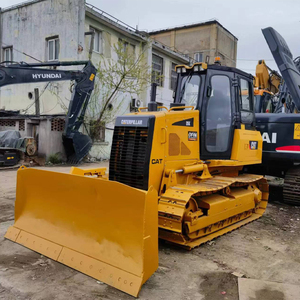 รถดันดินตีนตะขาบ Caterpillar D5K มือสอง สภาพดี สีเหลือง ผลิตในญี่ปุ่น ใบมีดสำหรับงานหนัก อุปกรณ์ก่อสร้าง ความกว้าง 2 เมตร น้ำหนัก 9500 กิโลกรัม ลดราคาพิเศษ - Product Image 5